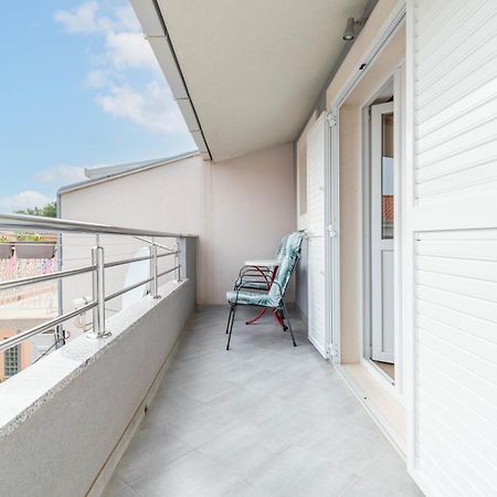 Studio Apartmani Dora Makarska Esterno foto