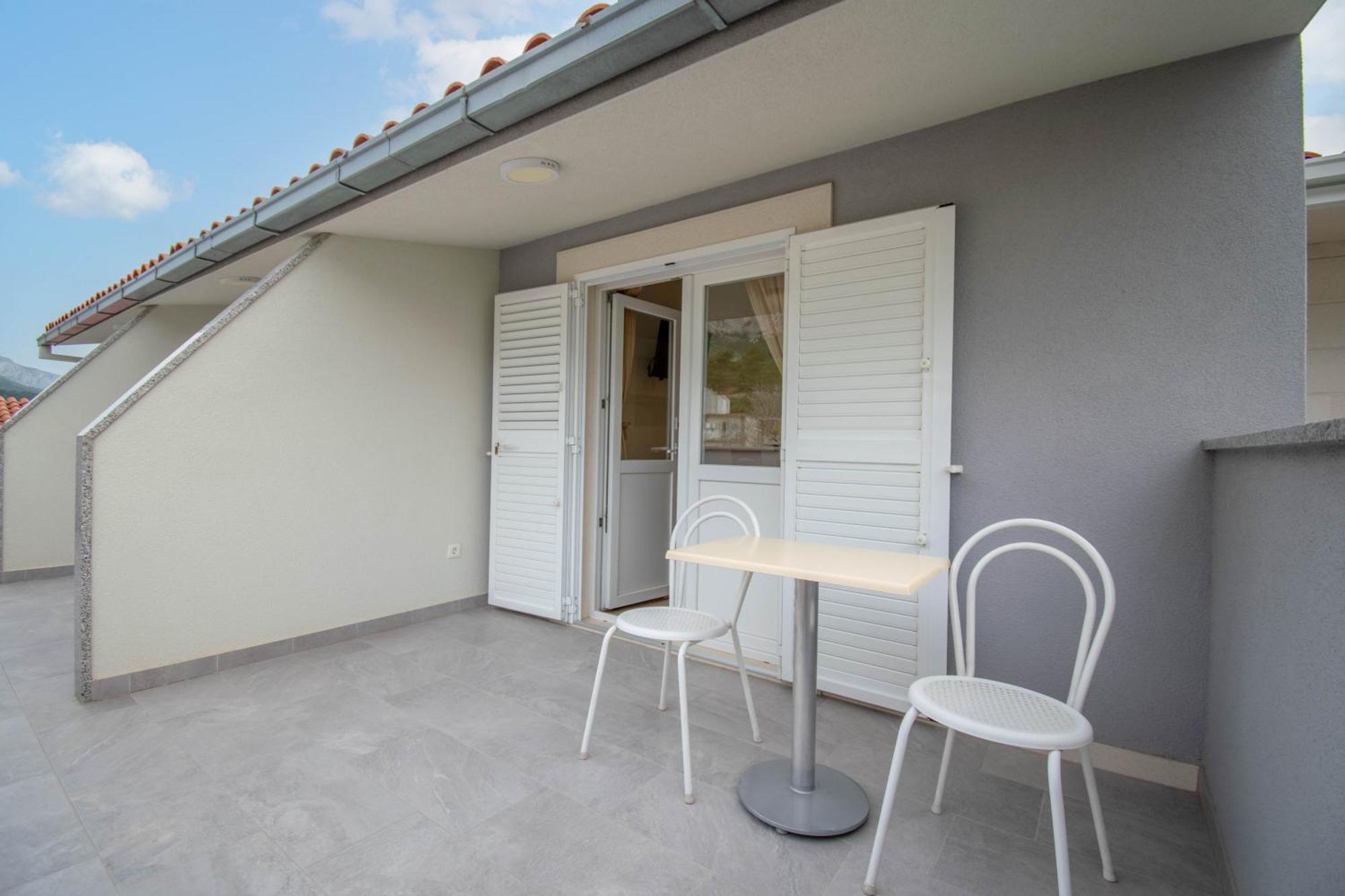 Studio Apartmani Dora Makarska Esterno foto