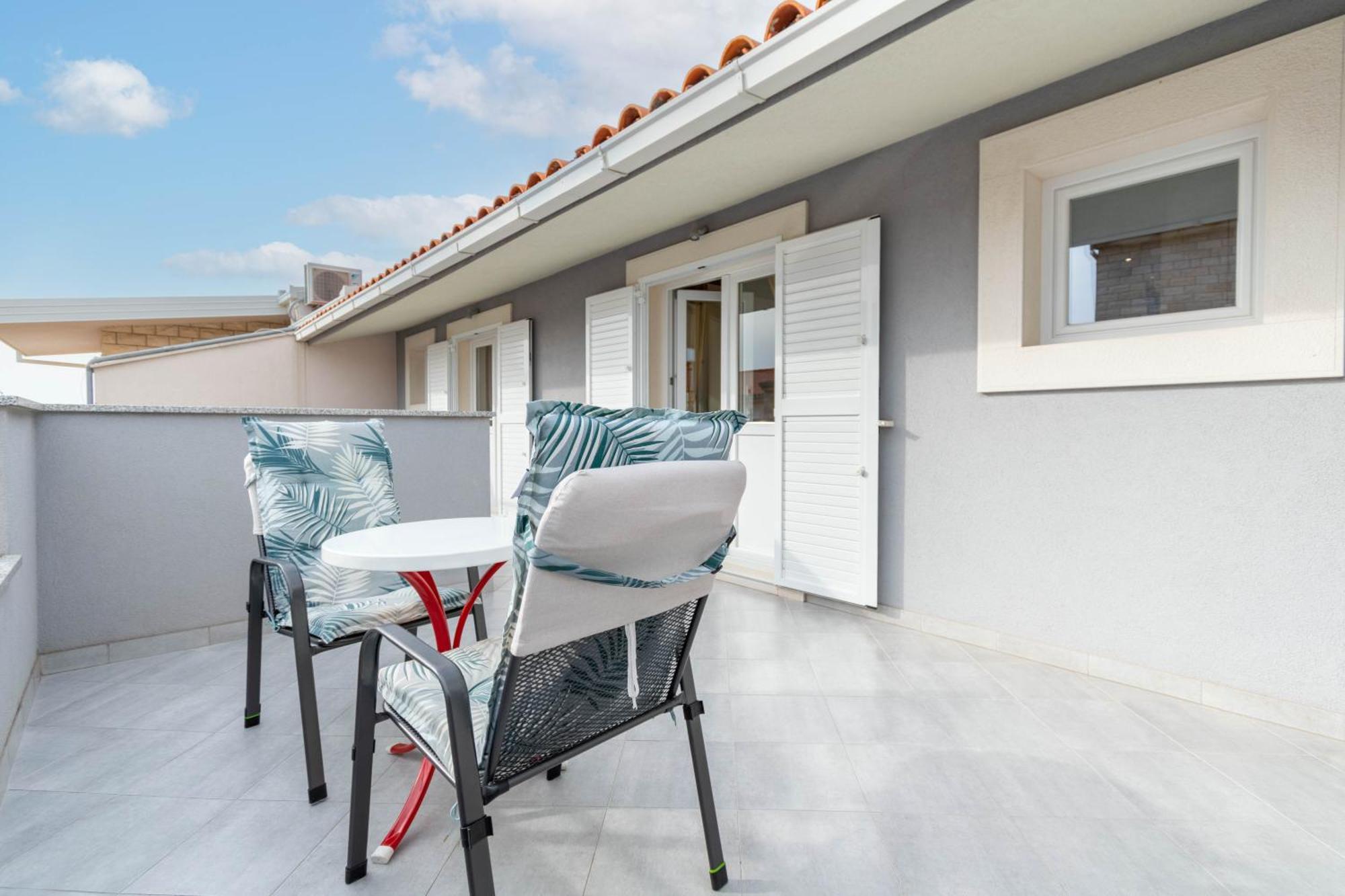 Studio Apartmani Dora Makarska Esterno foto